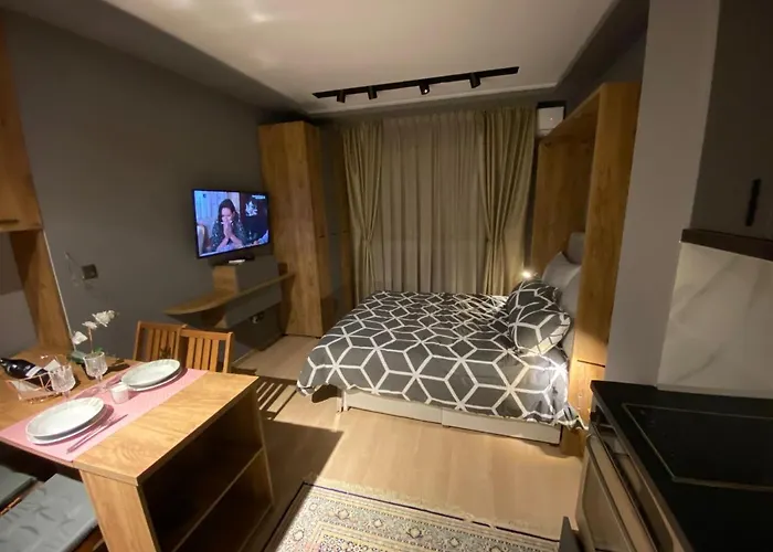 Luxury At Aristotelous Square * Салоники