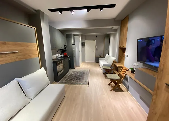 Апартаменты Luxury At Aristotelous Square *